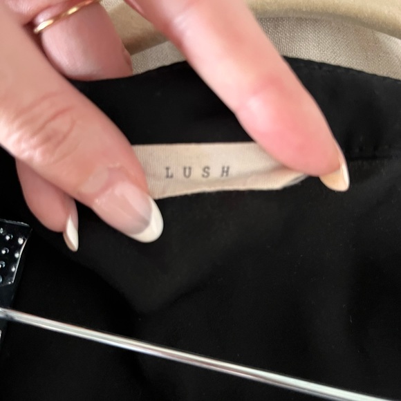 Black long sleeve romper - Picture 5 of 6